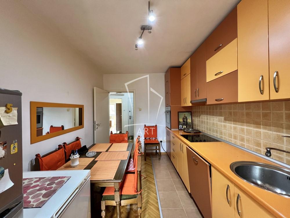 Stan na prodaju u Beogradu, Čukarica, dvosoban, 71m2, cena 95000 evra