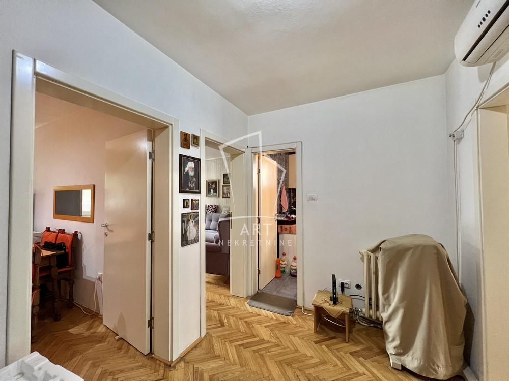 Stan na prodaju u Beogradu, Čukarica, dvosoban, 71m2, cena 95000 evra