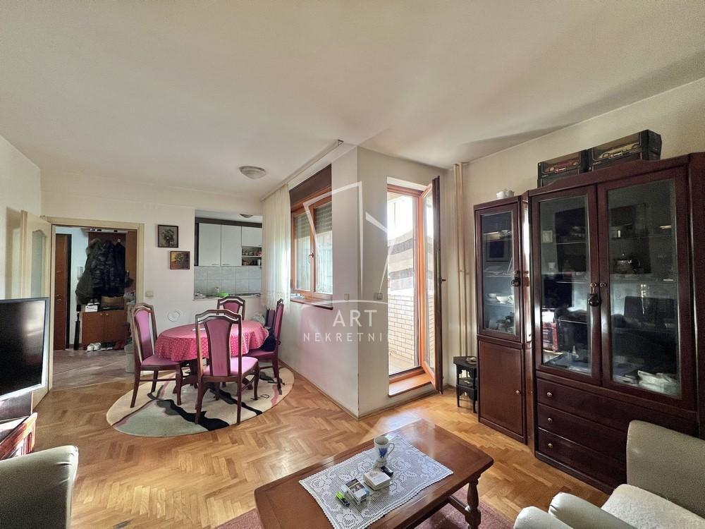 Stan na prodaju u Beogradu, Mirijevo, dvosoban, 58m2, cena 145000 evra