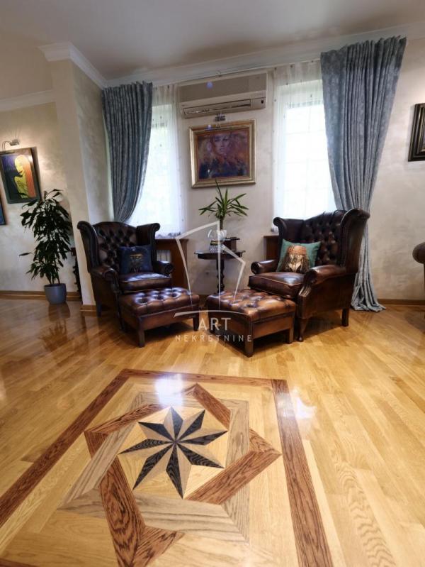Stan na prodaju u Beogradu, Dedinje, 225m2, cena 650000 evra
