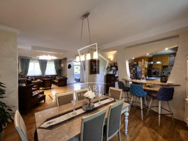 Stan na prodaju u Beogradu, Dedinje, 225m2, cena 650000 evra
