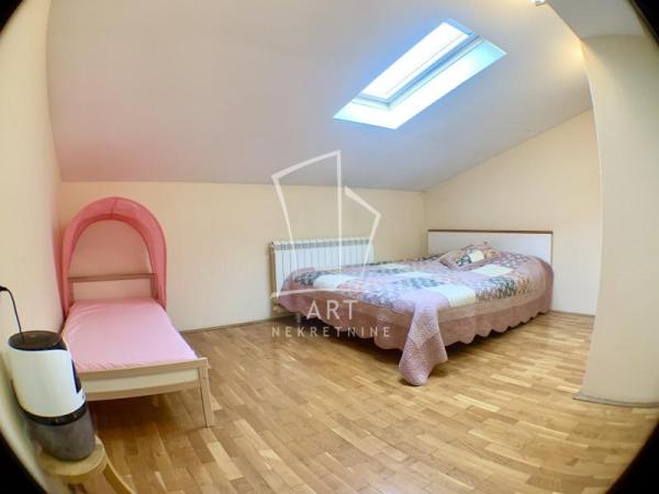 Stan na prodaju u Beogradu, Zvezdara, cetvorosoban, 157m2, cena 365000 evra