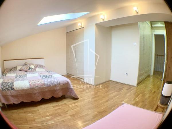 Stan na prodaju u Beogradu, Zvezdara, cetvorosoban, 157m2, cena 365000 evra
