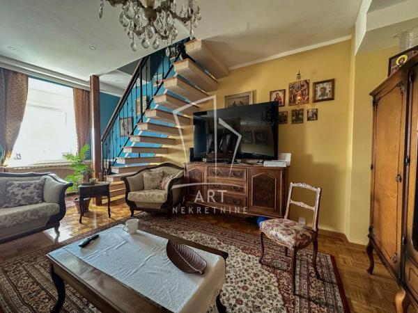 Stan na prodaju u Beogradu, Banjica, cetvorosoban, 120m2, cena 275000 evra