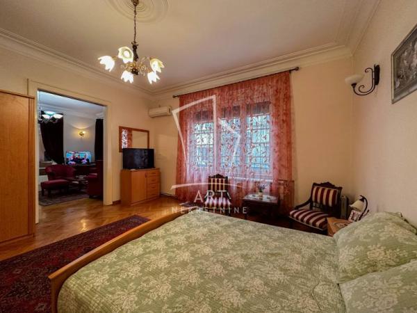 Stan na prodaju u Beogradu, Stari grad, cetvorosoban, 113m2, cena 450000 evra