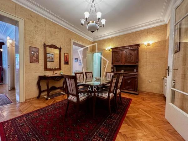 Stan na prodaju u Beogradu, Stari grad, cetvorosoban, 113m2, cena 450000 evra