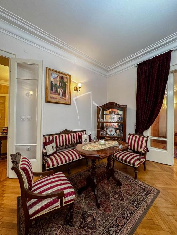 Stan na prodaju u Beogradu, Stari grad, cetvorosoban, 113m2, cena 450000 evra