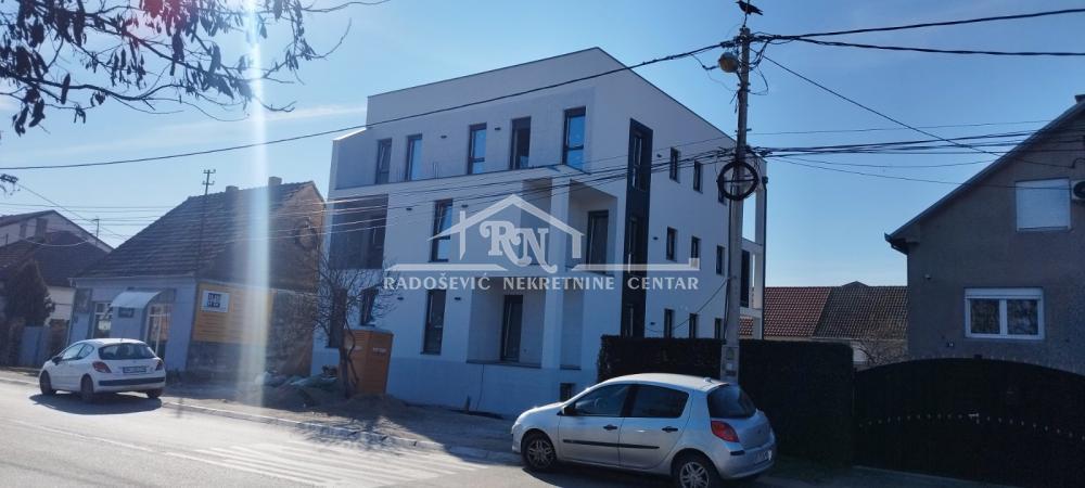 Stan na prodaju u Beogradu, Zemun, trosoban, 73m2, cena 172000 evra