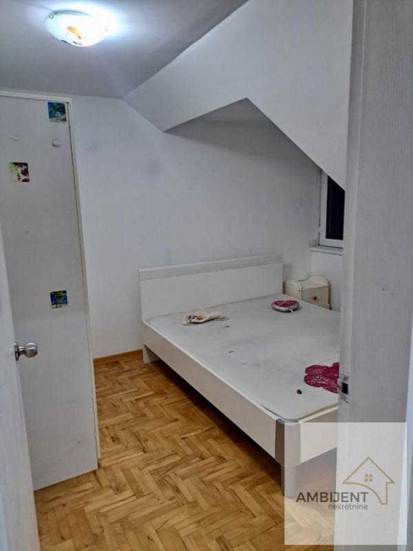 Stan na prodaju u Beogradu, Ledine, trosoban, 68m2, cena 88400 evra