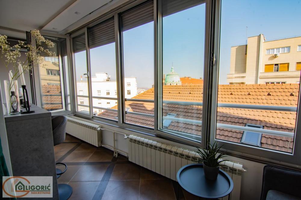 Stan na prodaju u Beogradu, Beograd (Trg Republike), cetvorosoban, 109m2, cena 598000 evra