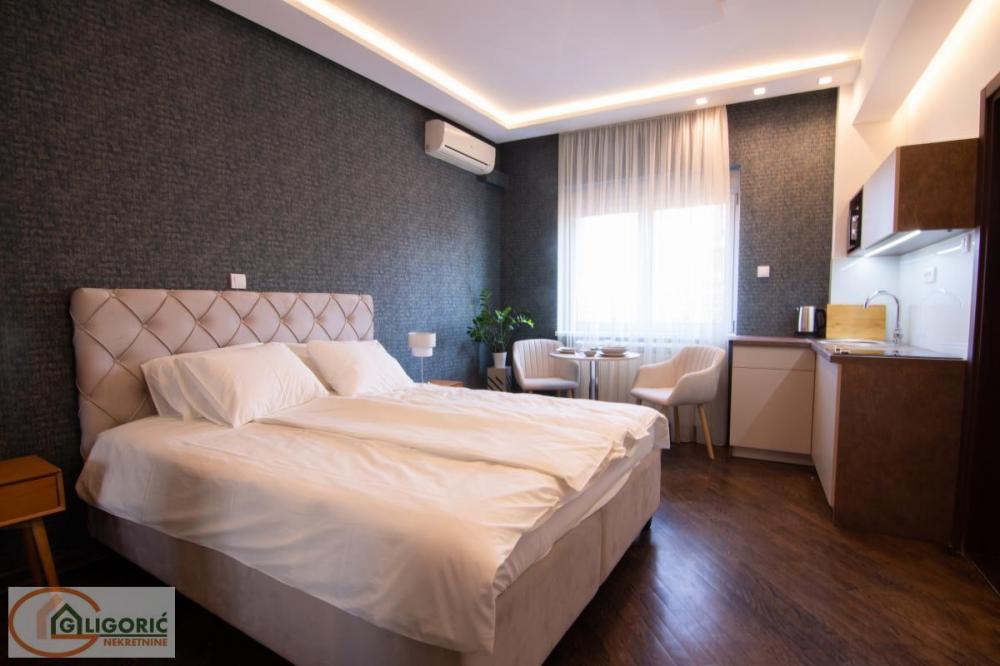 Stan na prodaju u Beogradu, Beograd (Trg Republike), cetvorosoban, 109m2, cena 598000 evra