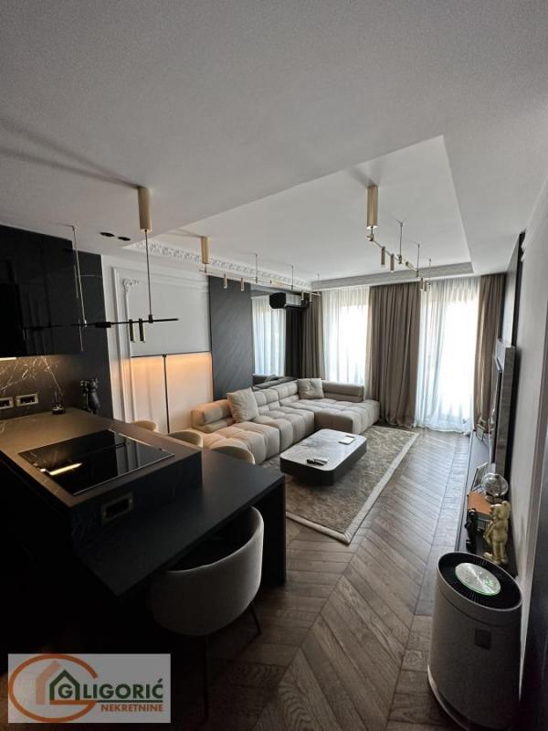 Stan na prodaju u Beogradu, Palilula, trosoban, 62m2, cena 380000 evra