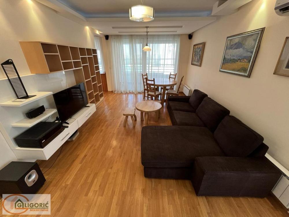 Stan na prodaju u Beogradu, Novi Beograd blok 67A (Belvile), trosoban, 106m2, cena 399000 evra