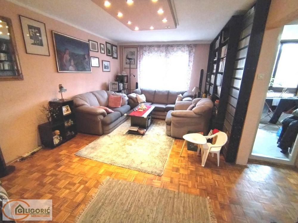 Stan na prodaju u Beogradu, Učiteljsko naselje, cetvorosoban, 86m2, cena 280000 evra