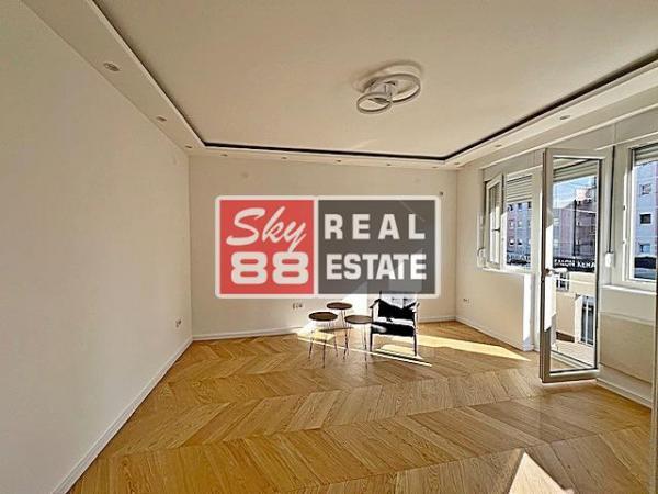 Stan na prodaju u Beogradu, Vračar, dvosoban, 56m2, cena 208000 evra