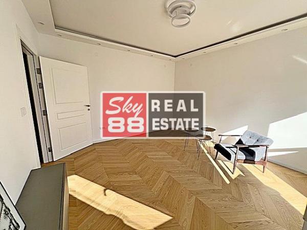 Stan na prodaju u Beogradu, Vračar, dvosoban, 56m2, cena 209000 evra