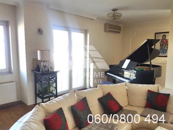 Stan na prodaju u Beogradu, Zvezdara, 162m2, cena 456000 evra