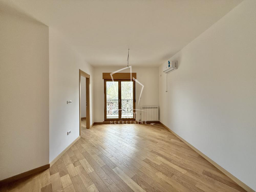 Stan na prodaju u Beogradu, Voždovac, dvoiposoban, 47m2, cena 151545 evra