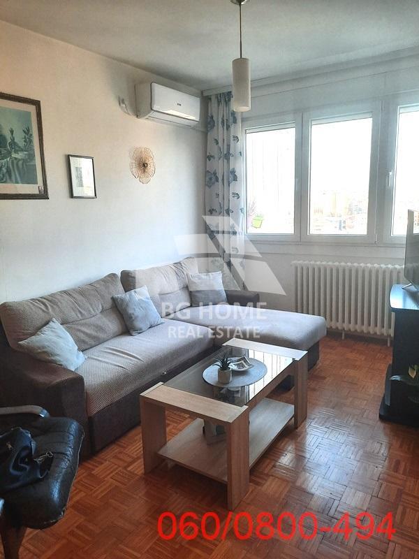 Stan na prodaju u Beogradu, Novi Beograd blok 63, dvoiposoban, 50m2, cena 155000 evra