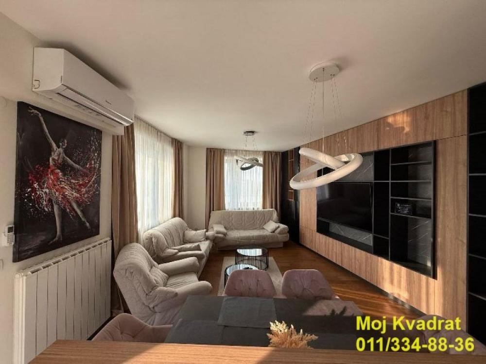 Stan na prodaju u Beogradu, Beograd na vodi, trosoban, 92m2, cena 389000 evra