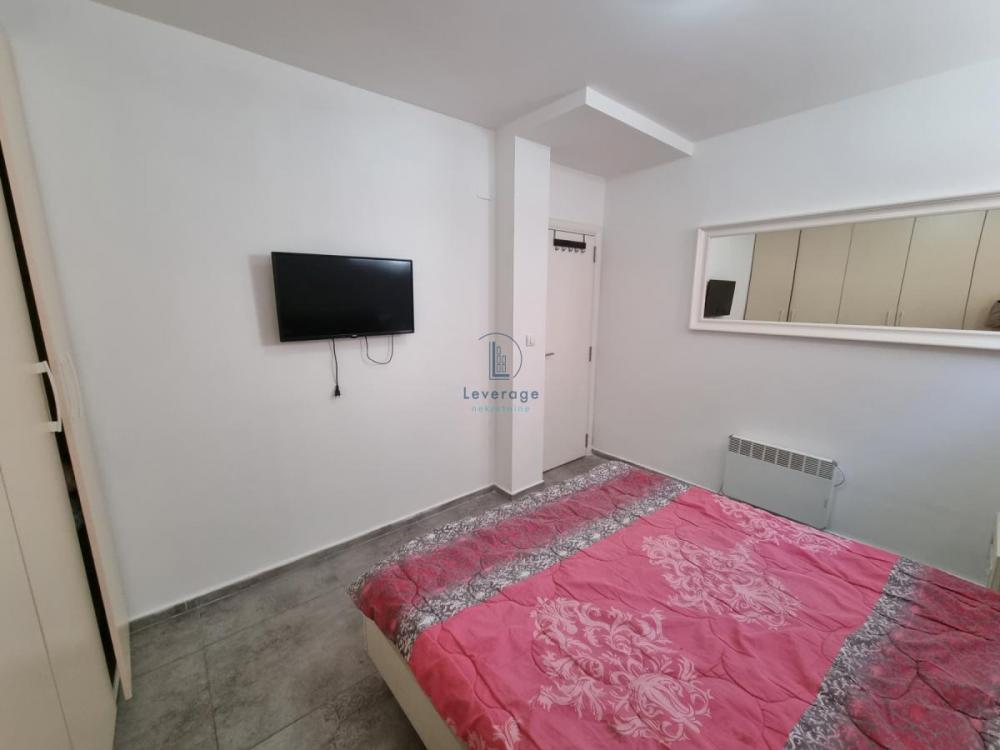 Stan na prodaju u Beogradu, Medaković, troiposoban, 64m2, cena 135000 evra