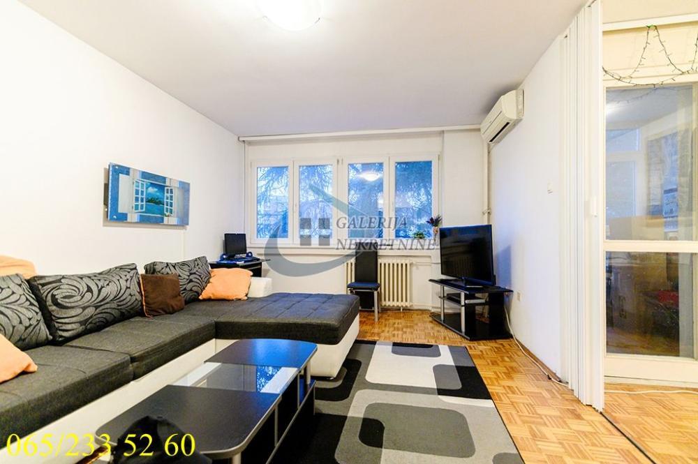 Stan na prodaju u Beogradu, Zvezdara, trosoban, 87m2, cena 221000 evra