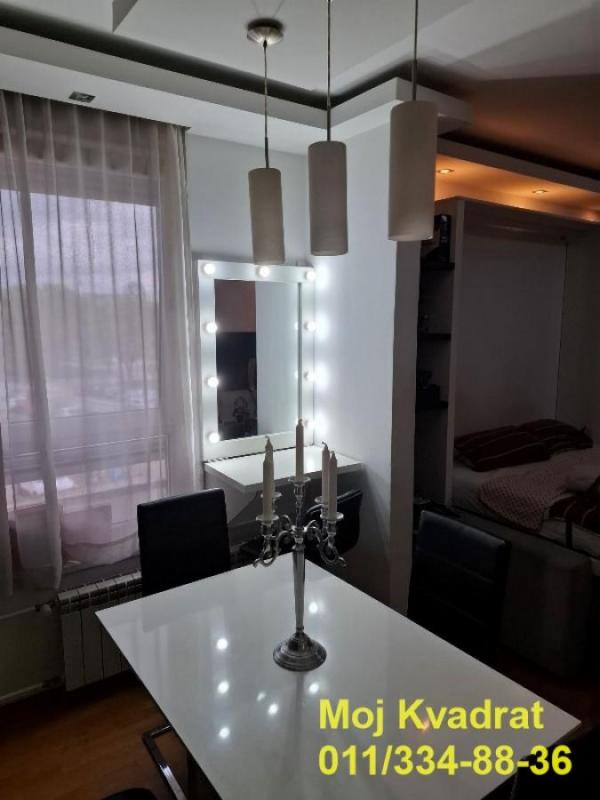 Stan na prodaju u Beogradu, Novi Beograd blok 67A (Belvile), dvosoban, 46m2, cena 225000 evra