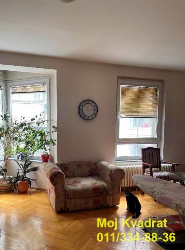 Stan na prodaju u Beogradu, Krunski venac, trosoban, 89m2, cena 355000 evra