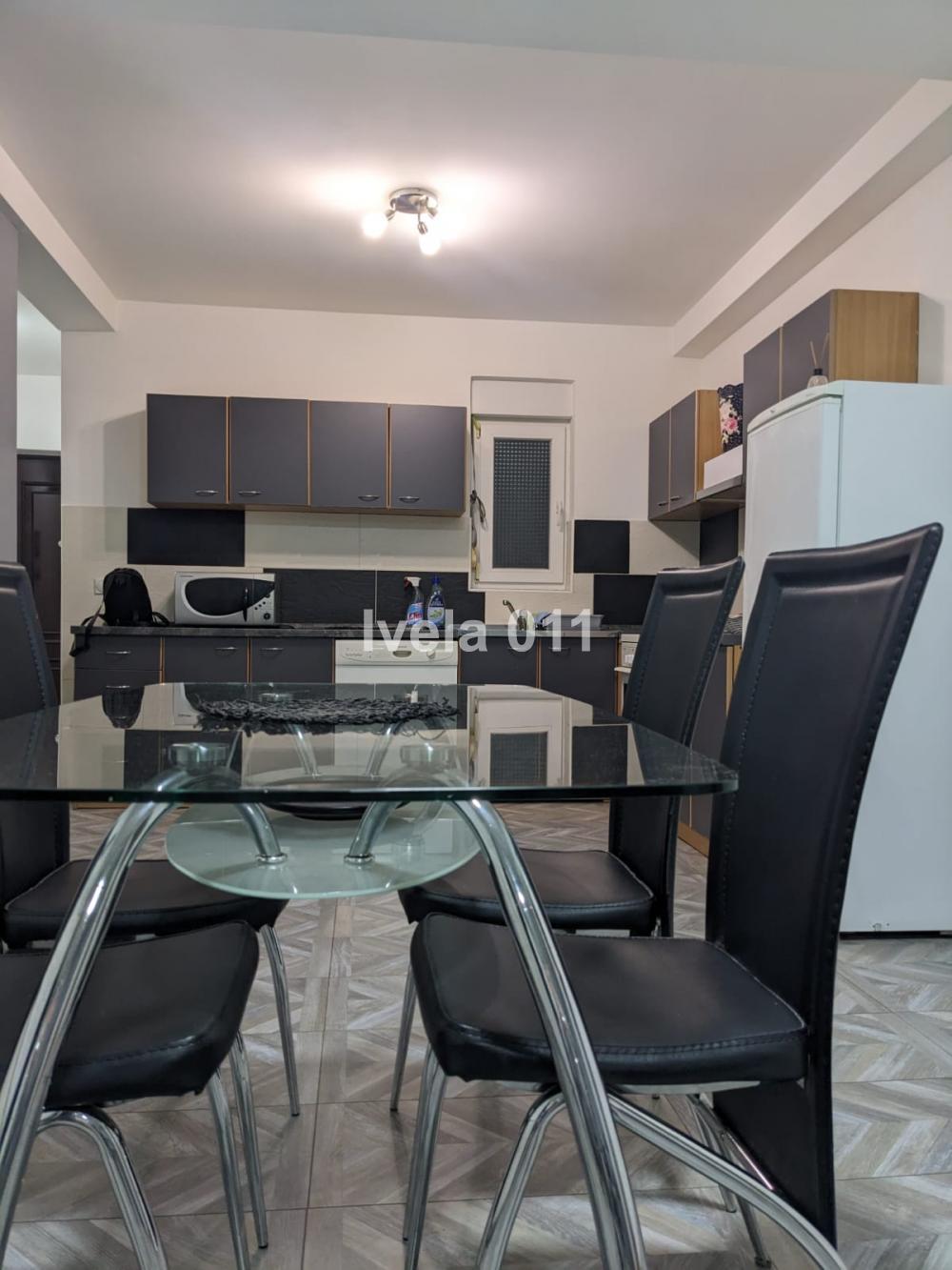 Stan na prodaju u Beogradu, Đeram pijaca, trosoban, 66m2, cena 249000 evra