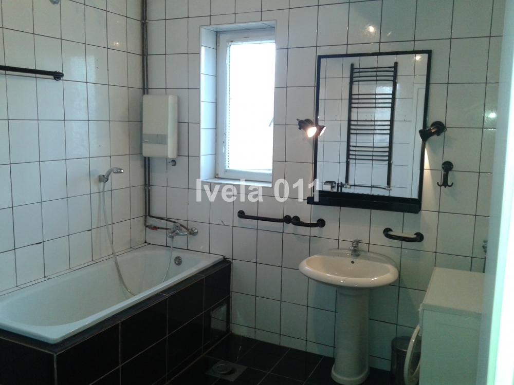 Stan na prodaju u Beogradu, Banovo brdo, trosoban, 106m2, cena 295000 evra
