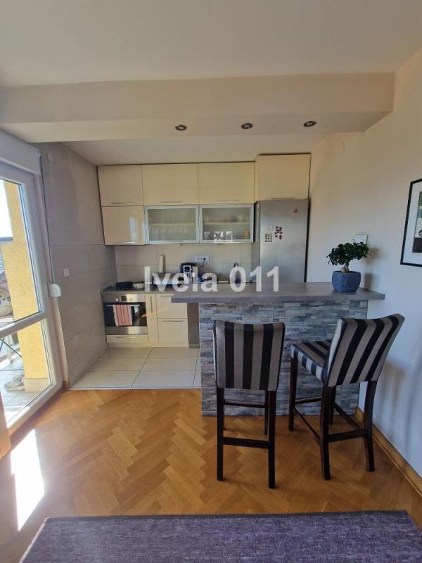 Stan na prodaju u Beogradu, Vračar (Hram), dvosoban, 61m2, cena 280000 evra
