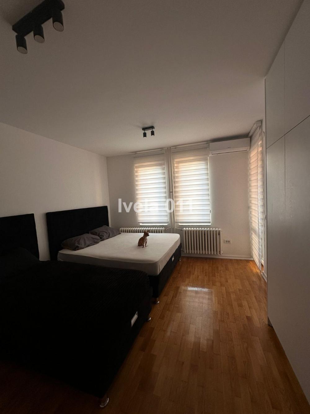 Stan na prodaju u Beogradu, Palilula, dvoiposoban, 93m2, cena 400000 evra