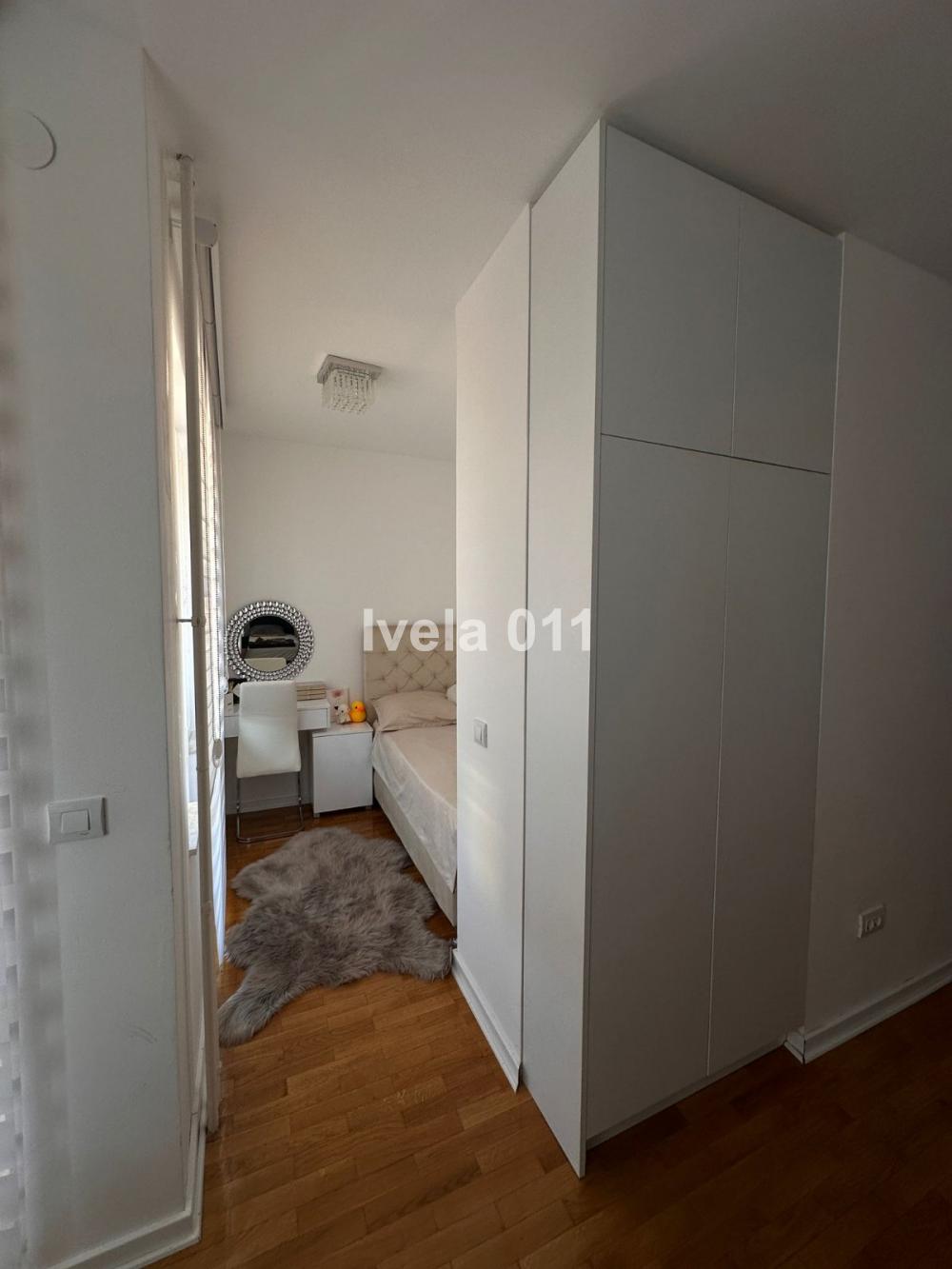Stan na prodaju u Beogradu, Palilula, dvoiposoban, 93m2, cena 400000 evra