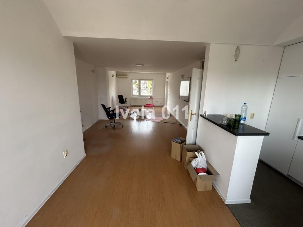 Stan na prodaju u Beogradu, Autokomanda, 165m2, cena 416000 evra