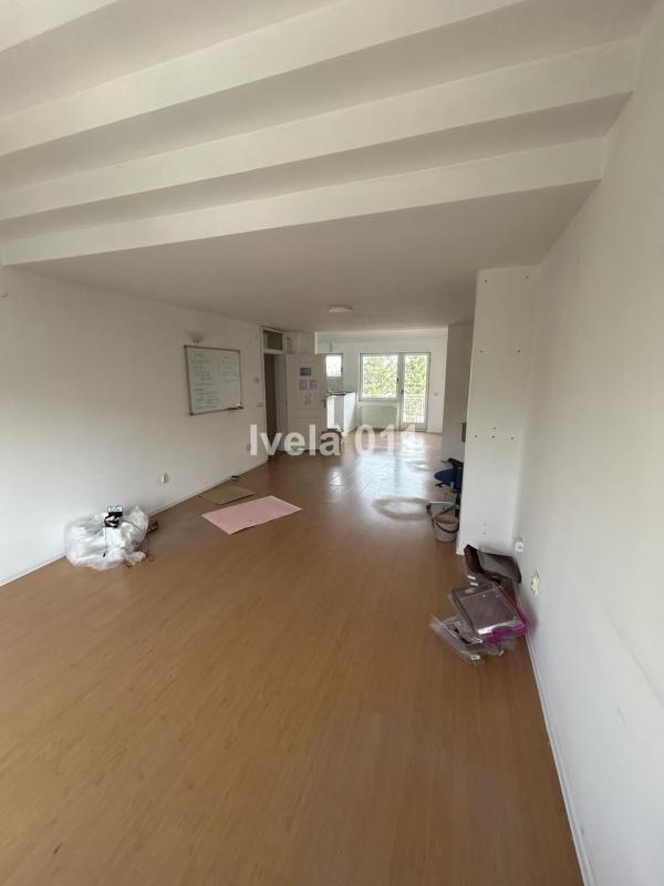 Stan na prodaju u Beogradu, Autokomanda, 165m2, cena 416000 evra