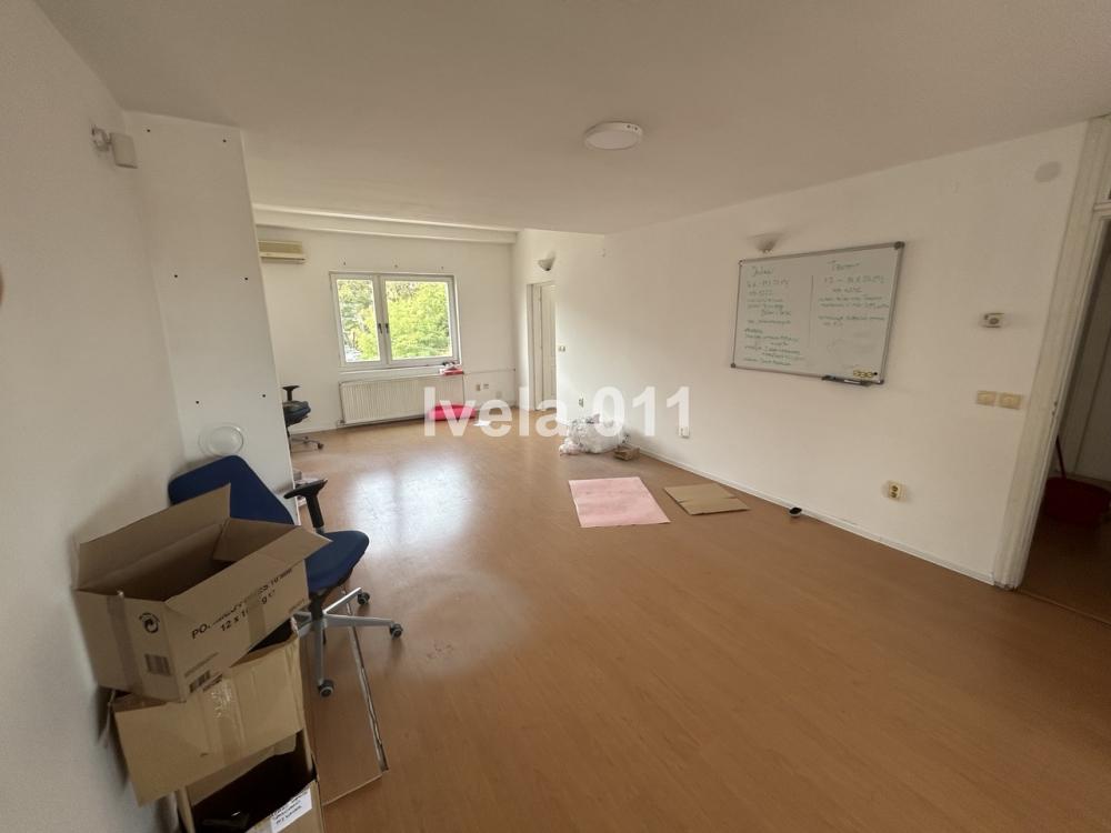 Stan na prodaju u Beogradu, Autokomanda, 165m2, cena 416000 evra