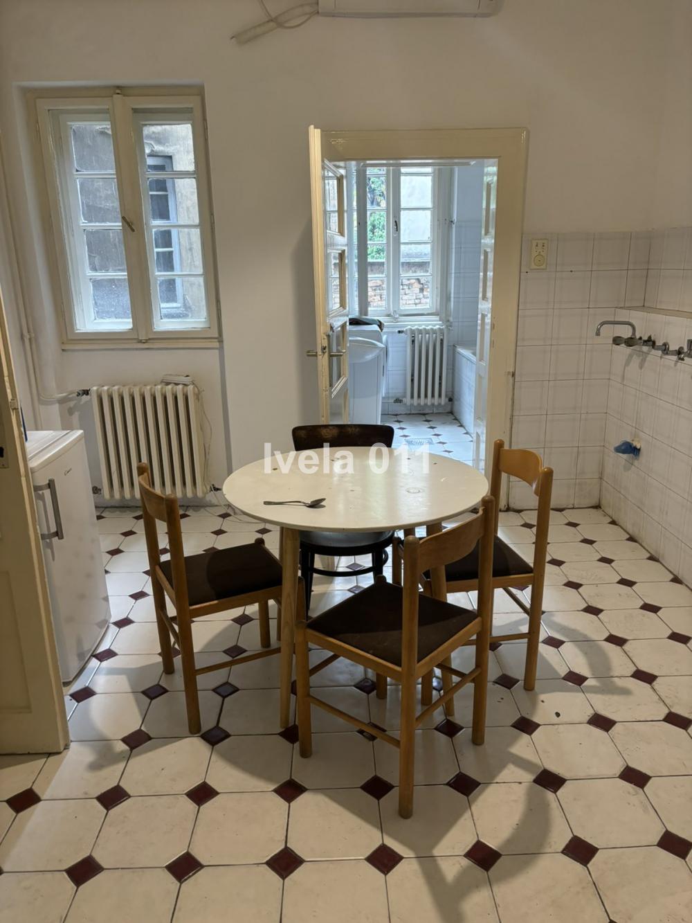 Stan na prodaju u Beogradu, Stari grad, cetvorosoban, 96m2, cena 398000 evra