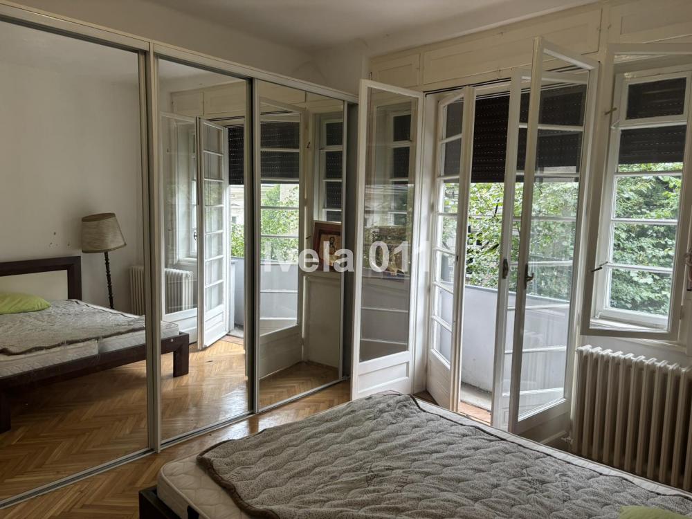 Stan na prodaju u Beogradu, Stari grad, cetvorosoban, 96m2, cena 398000 evra