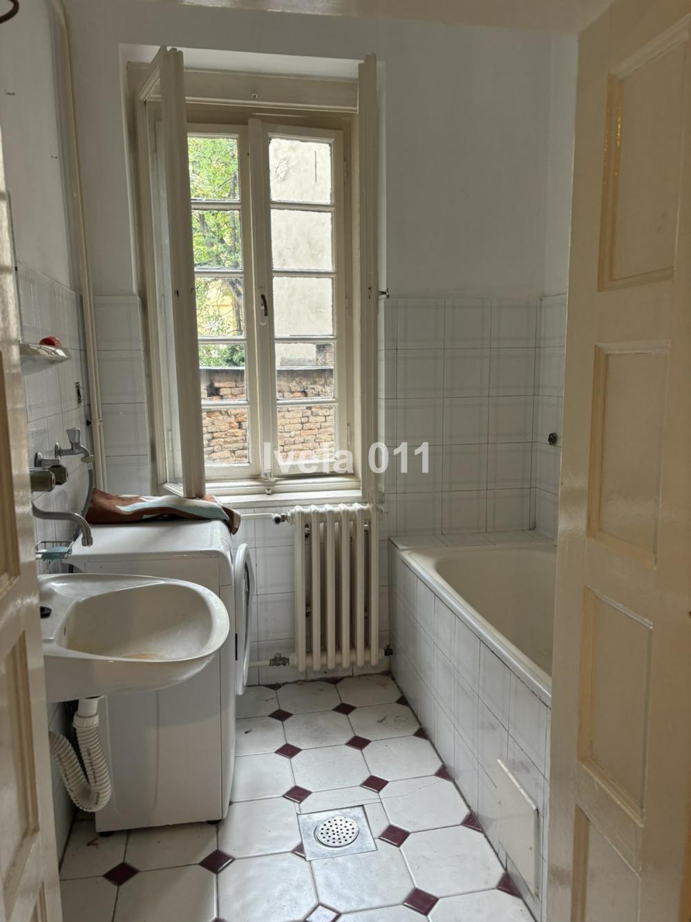 Stan na prodaju u Beogradu, Stari grad, cetvorosoban, 96m2, cena 398000 evra