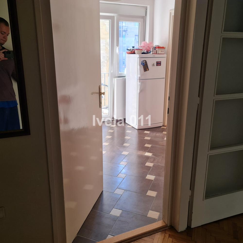 Stan na prodaju u Beogradu, Vračar, dvosoban, 70m2, cena 299000 evra