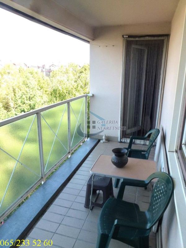 Stan na prodaju u Beogradu, Novi Beograd, dvosoban, 65m2, cena 180000 evra