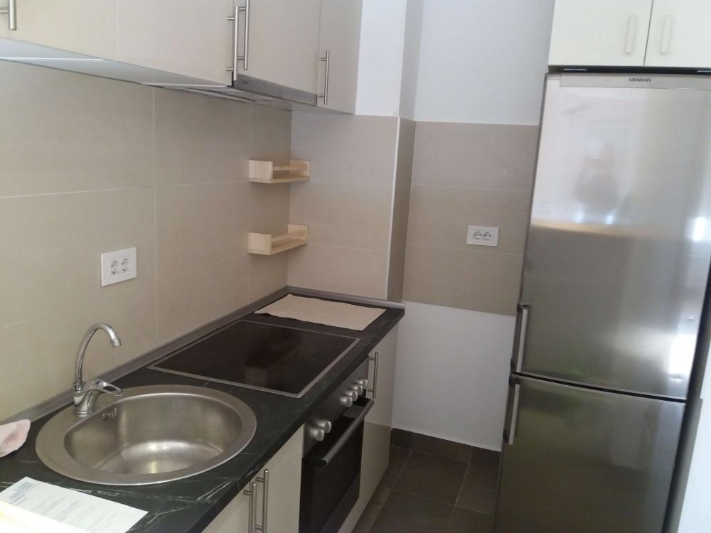 Stan na prodaju u Beogradu, Zemun, jednosoban, 37m2, cena 155000 evra