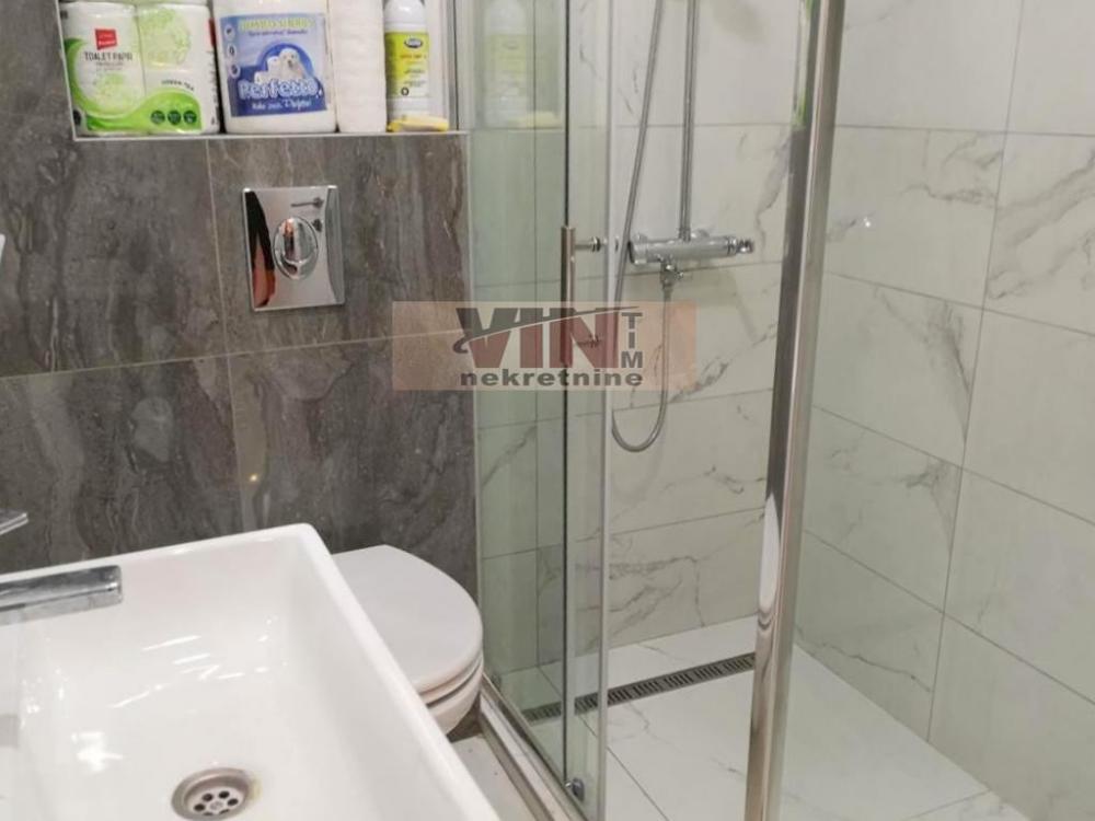 Stan na prodaju u Beogradu, Vukov spomenik, dvosoban, 37m2, cena 125000 evra
