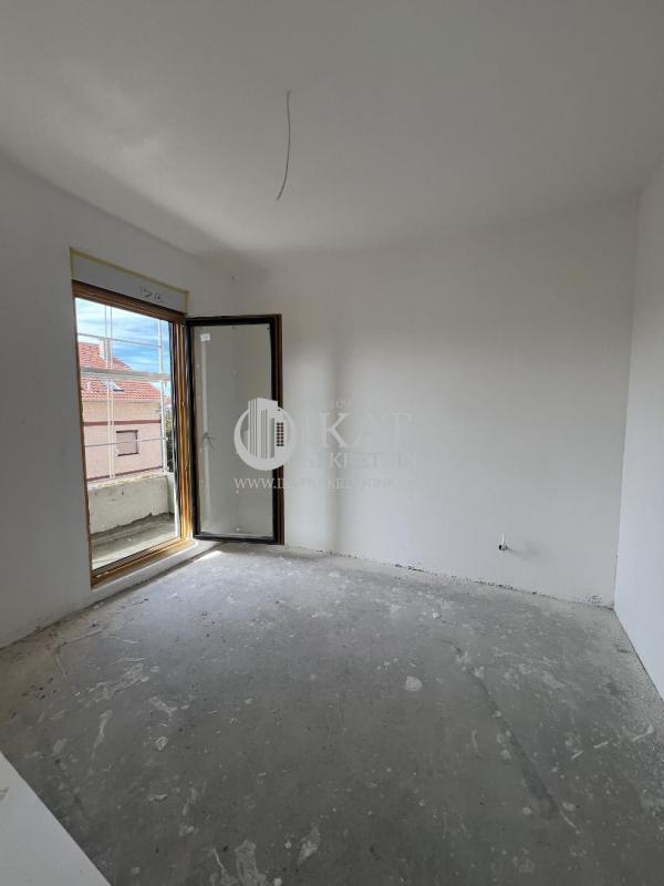 Stan na prodaju u Beogradu, Pašino brdo, trosoban, 58m2, cena 191400 evra