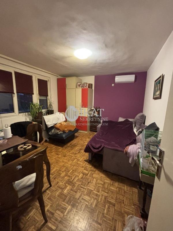 Stan na prodaju u Beogradu, Karaburma, dvosoban, 55m2, cena 145000 evra