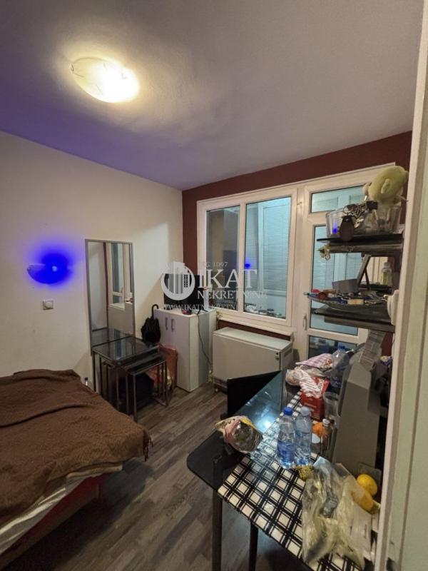 Stan na prodaju u Beogradu, Karaburma, dvosoban, 55m2, cena 145000 evra