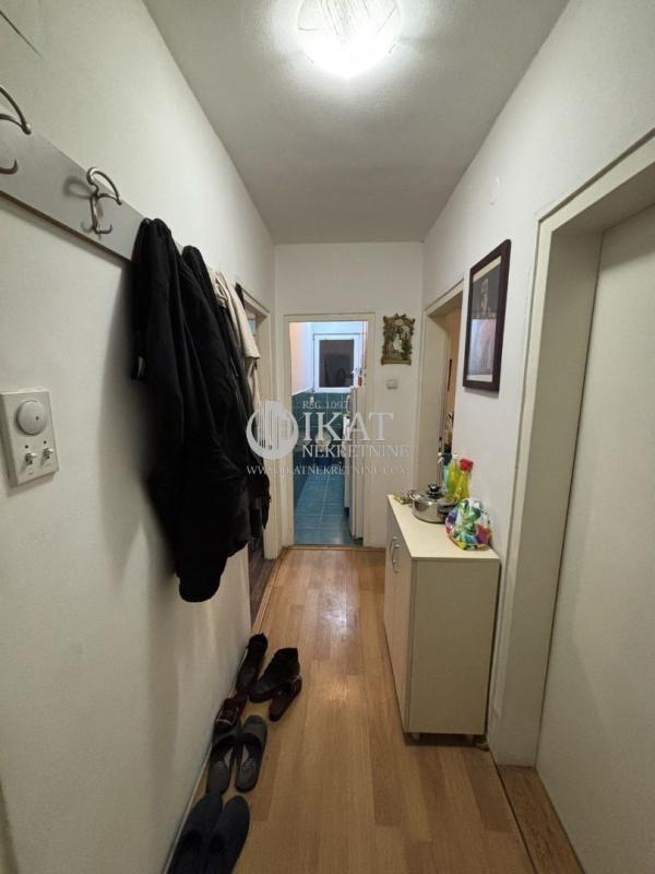 Stan na prodaju u Beogradu, Karaburma, dvosoban, 55m2, cena 145000 evra