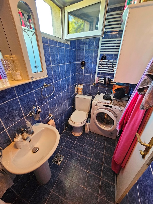 Stan na prodaju u Beogradu, Karaburma, dvosoban, 74m2, cena 140600 evra