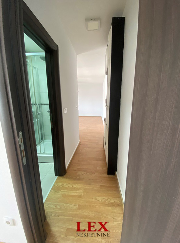 Stan na prodaju u Beogradu, Karaburma, dvosoban, 55m2, cena 95000 evra