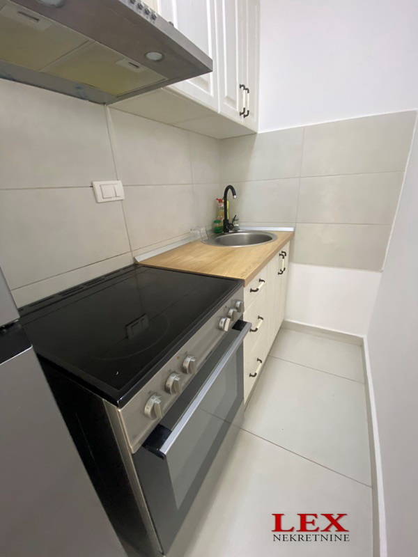 Stan na prodaju u Beogradu, Karaburma, dvosoban, 55m2, cena 95000 evra